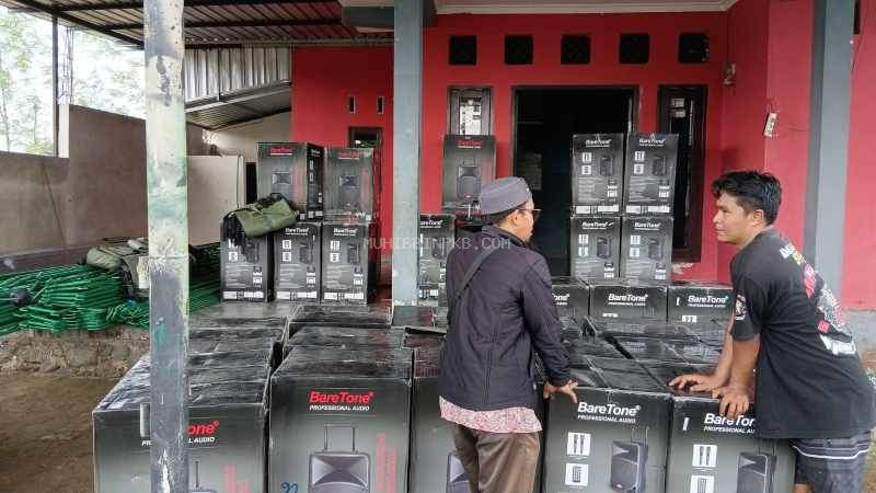 Momentum Ramadhan 1446 H, TGH. Hardiyatullah Fraksi PKB Lombok Barat  Salurkan 39 Wireless untuk Majelis Ta'lim dan Kelompok Pemuda